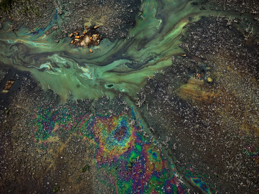 Edward Burtynsky oil bunkering, aerial photograph