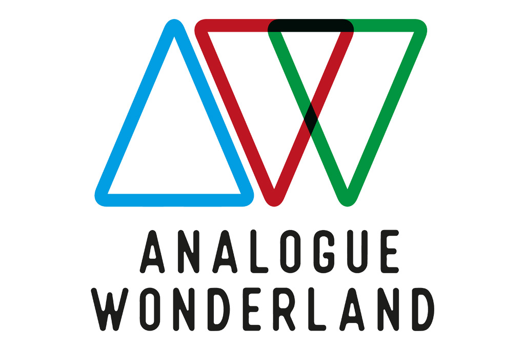 Analogue wonderland logo