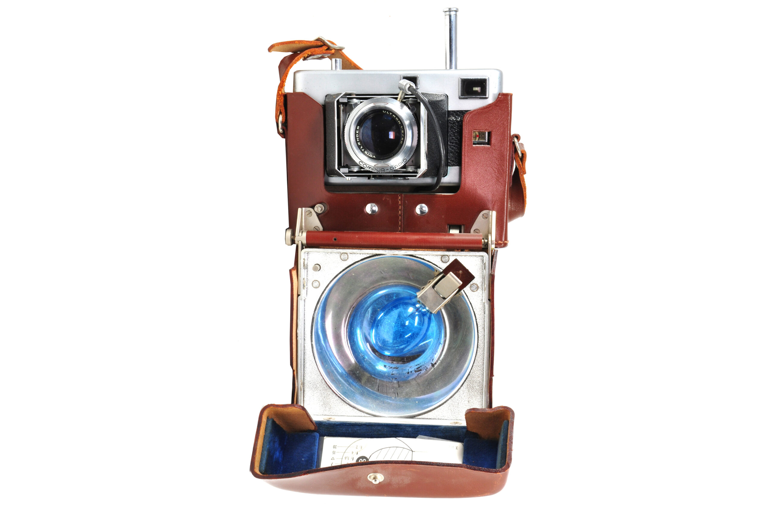 The custom-made ever-ready case with built-in flashgun