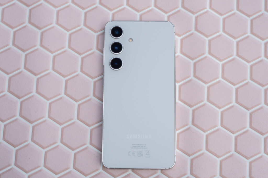 Samsung Galaxy S24 Review – the best small flagship smartphone?