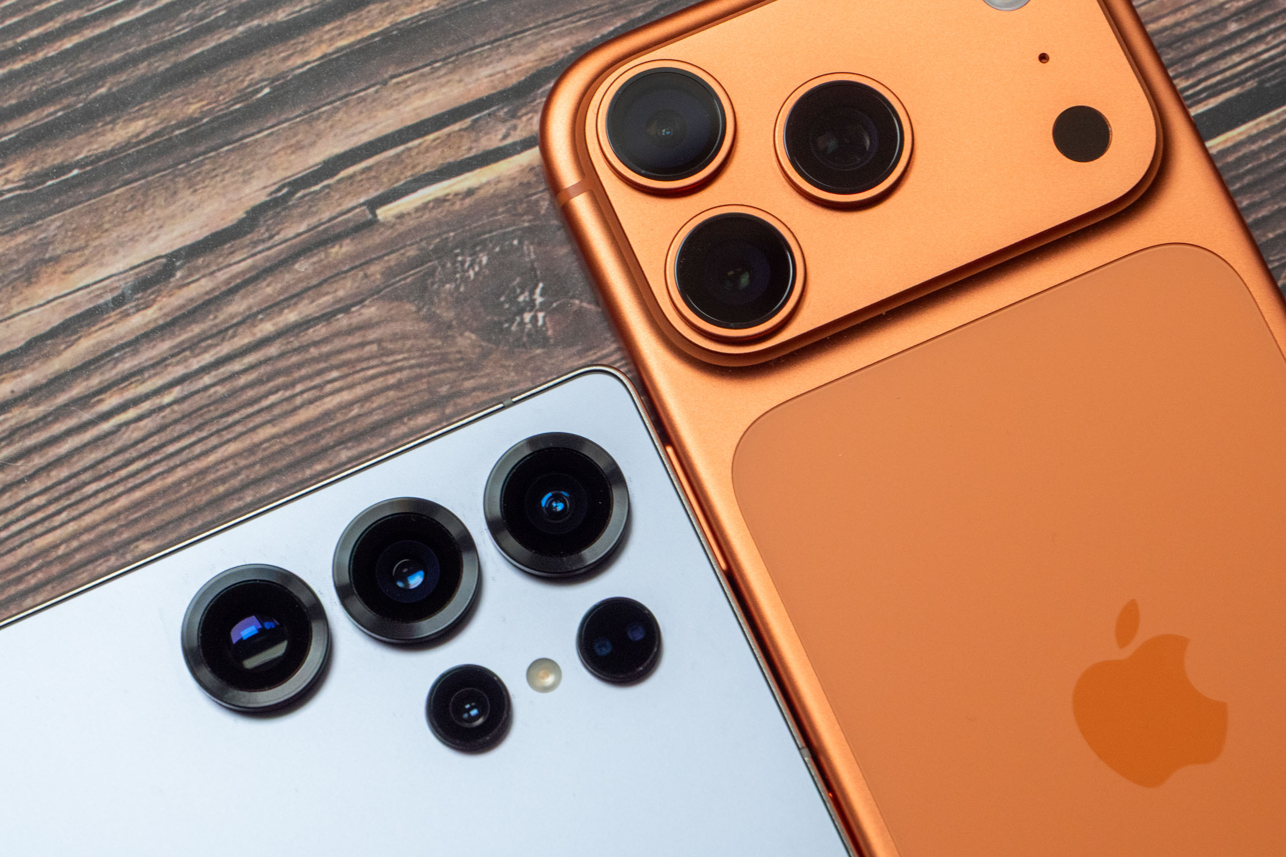 iPhone 17 Pro vs Samsung Galaxy S25 Ultra