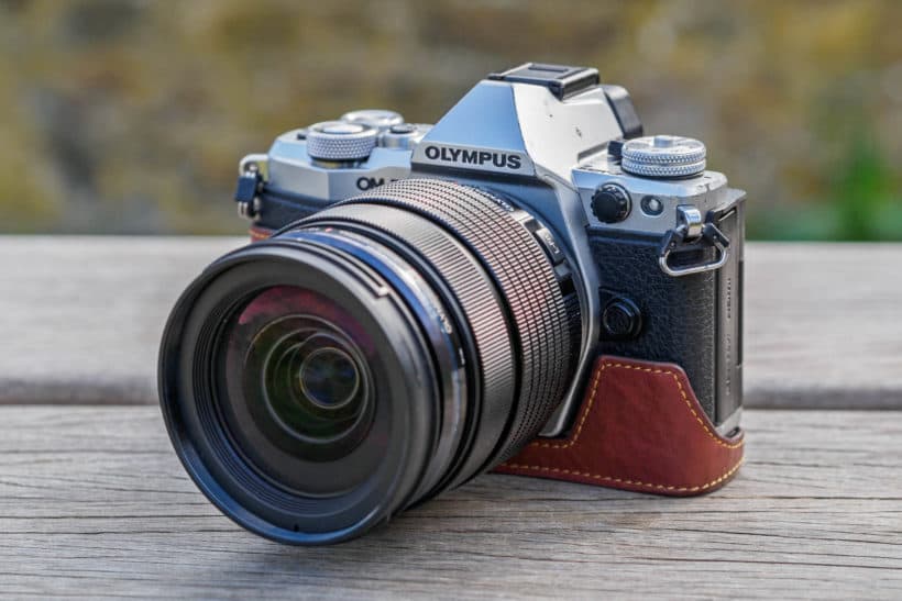 Olympus OM-D E-M5 II