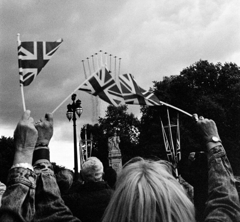 These amazing London street pictures just won UK Film Photographer of the Year