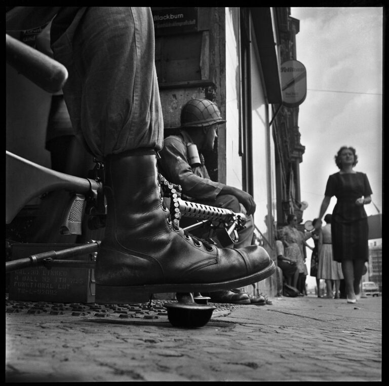 This legendary war photographer taught me everything I need to know about strength and resilience