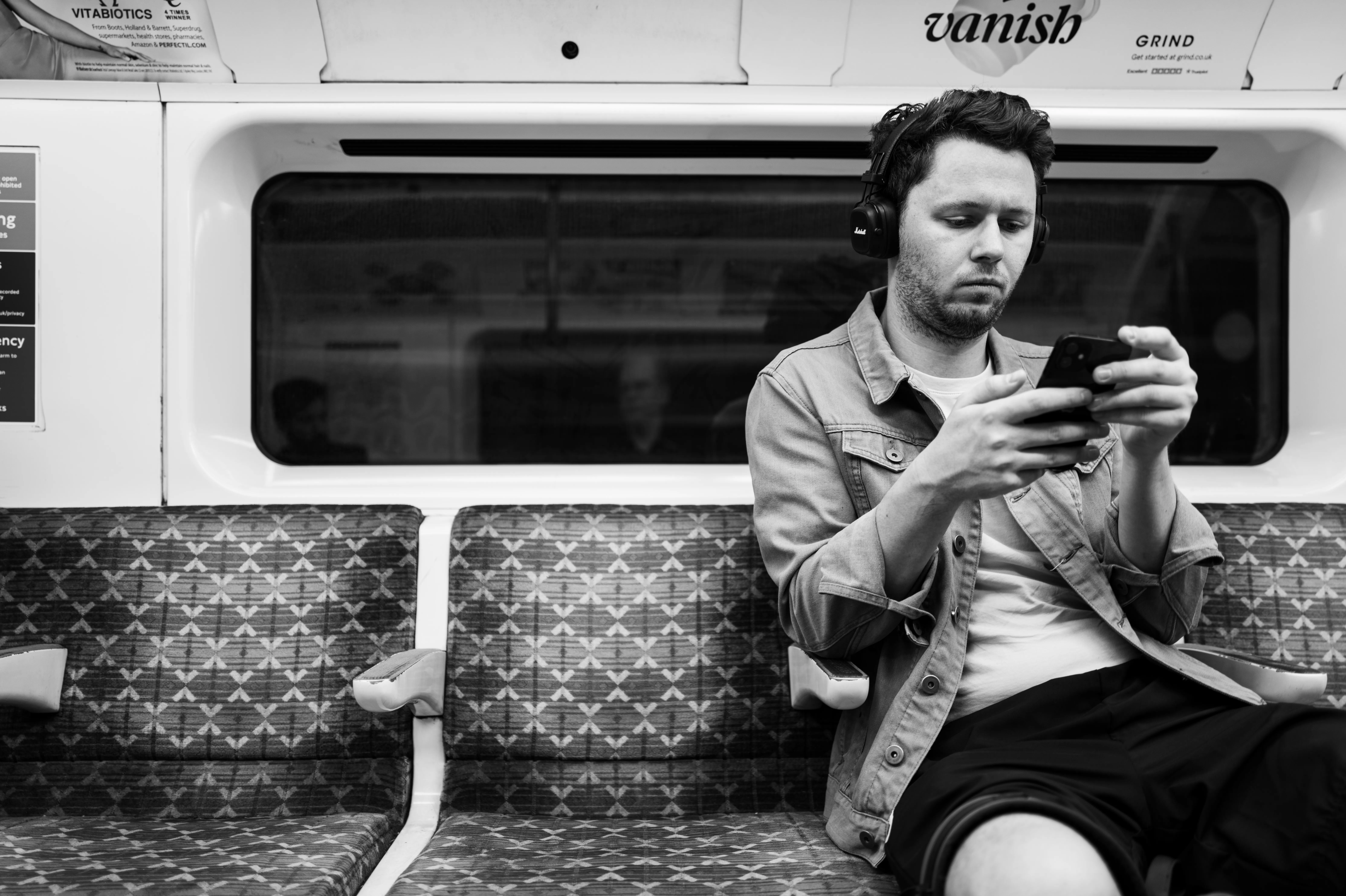 Leica Q3 London underground sample image