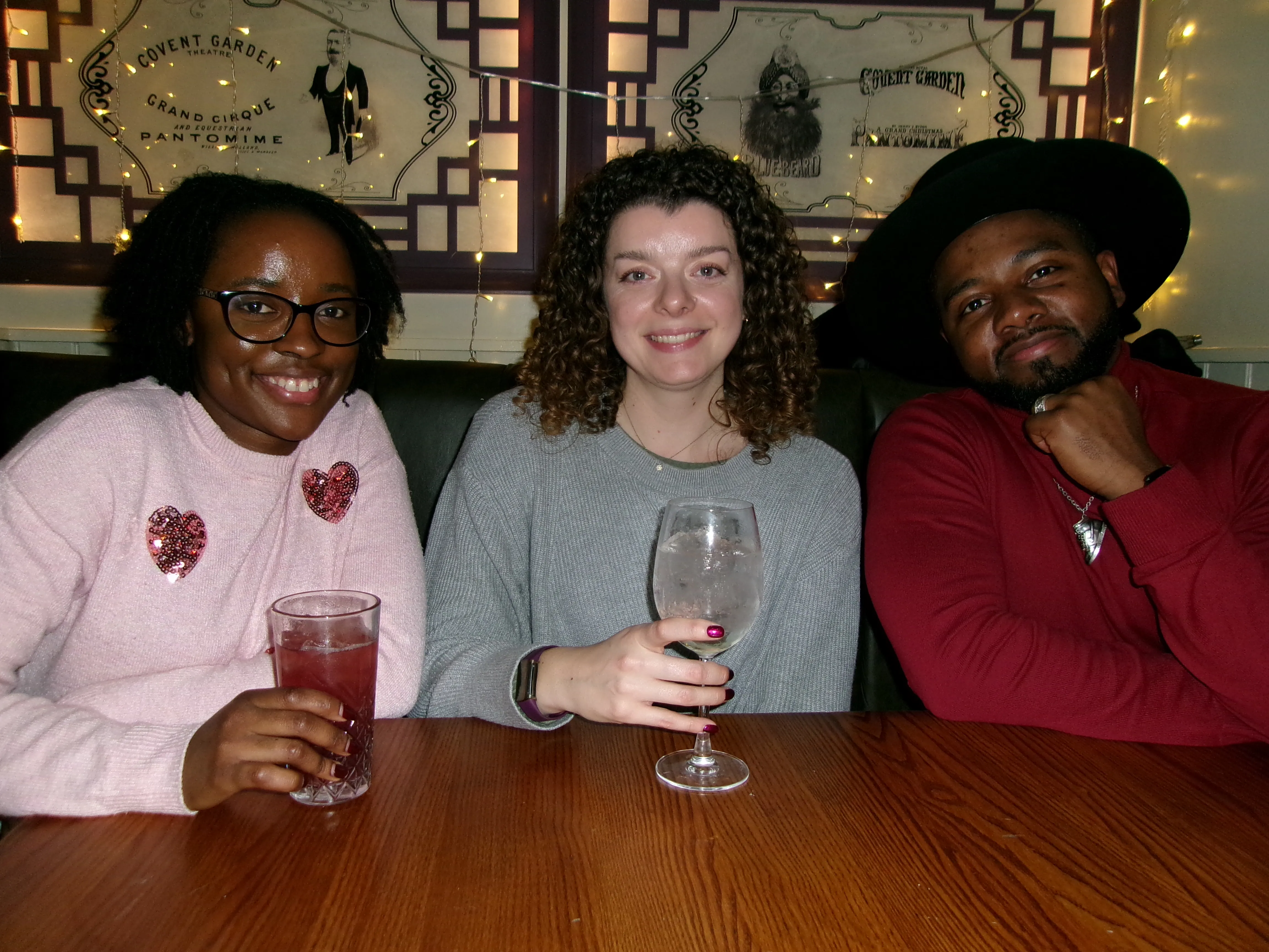 Kodak PixPro FZ45 group photo with flash. Photo JW