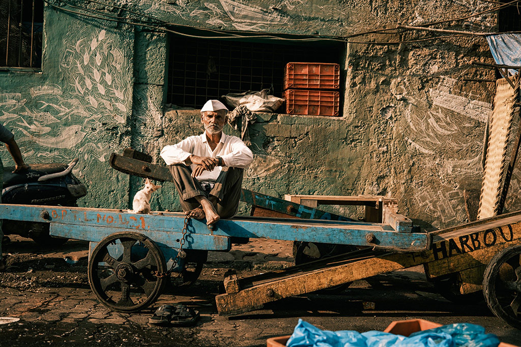 Cart 421 - Sassoon Dock by Hal Lomax
Fujifilm X100V, 1/800sec at f/2.8, ISO 160
