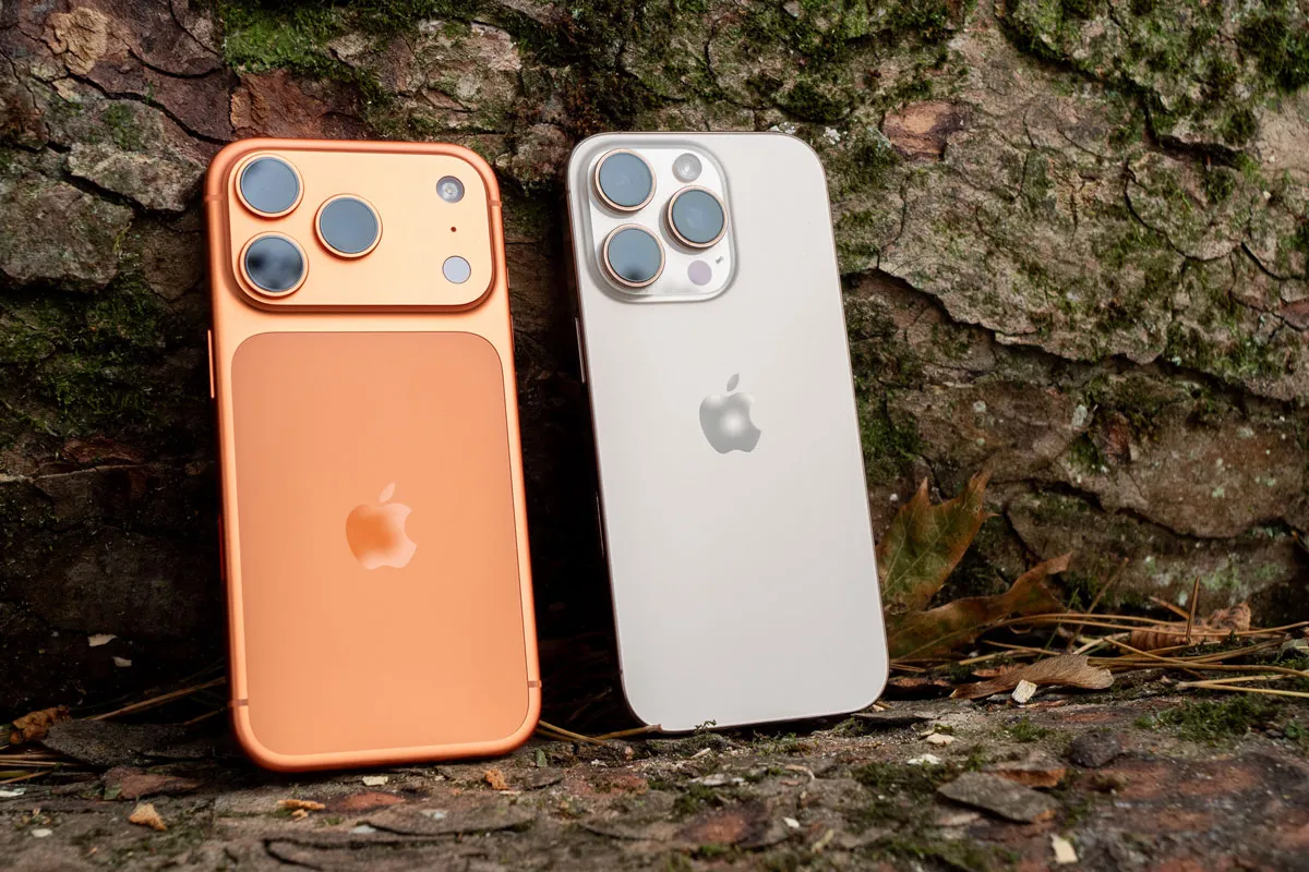 iPhone 16 Pro vs iPhone 17 Pro side by side