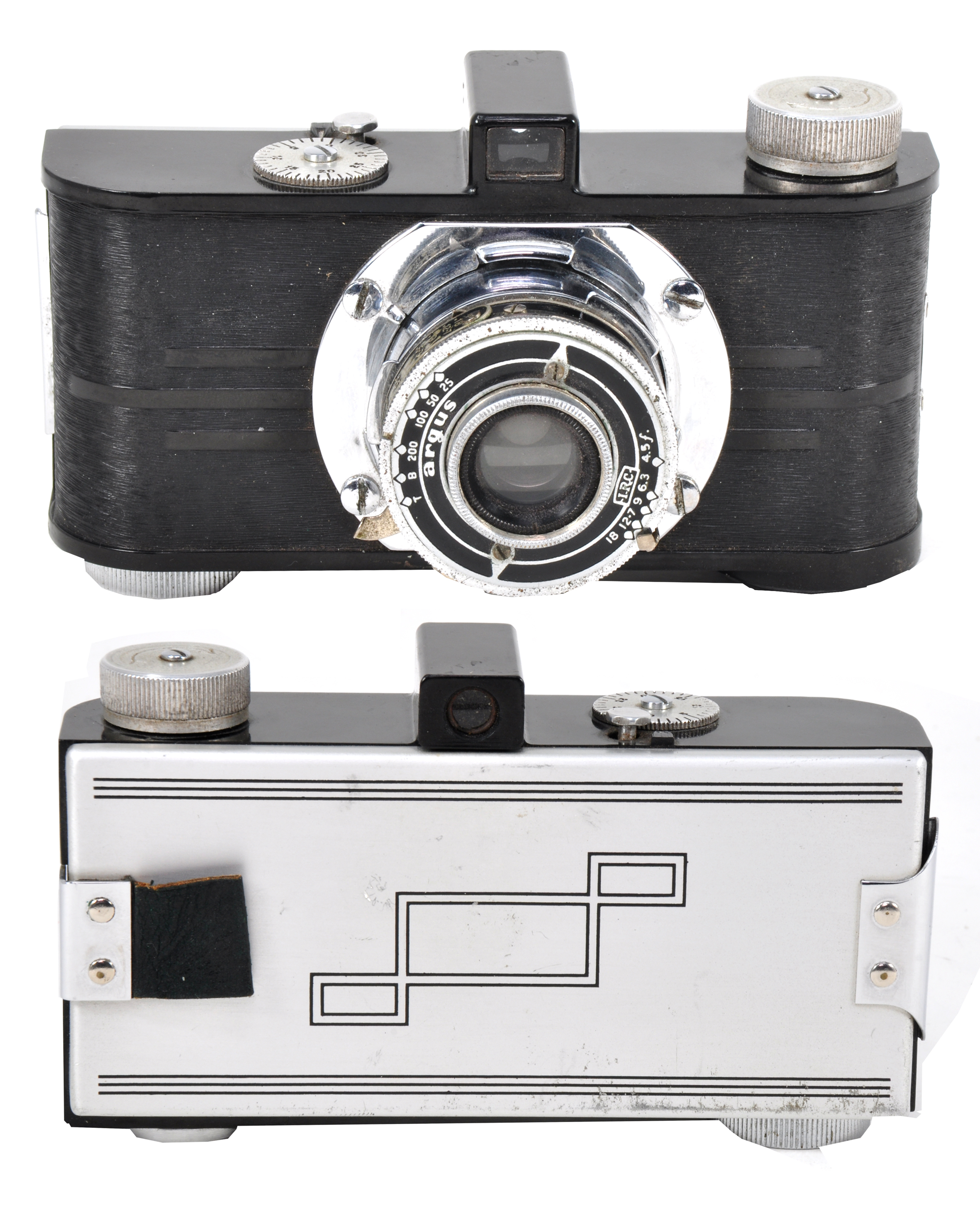 Front and back: Art Deco styling on the Argus A.