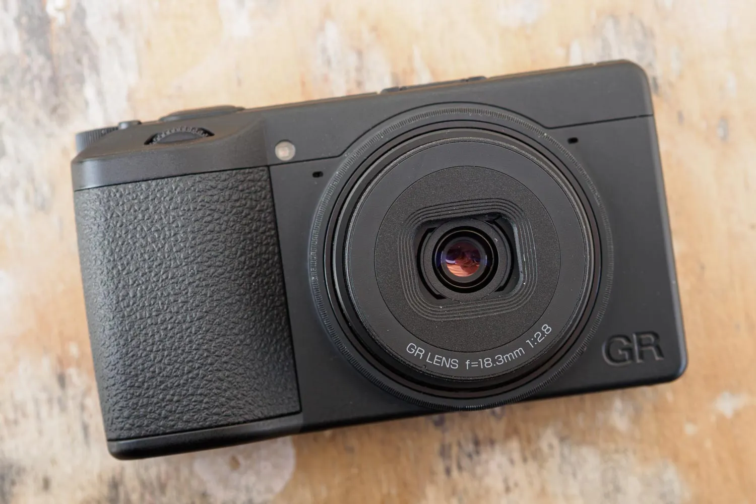 Ricoh GR IV Monochrome with red filter engaged. 