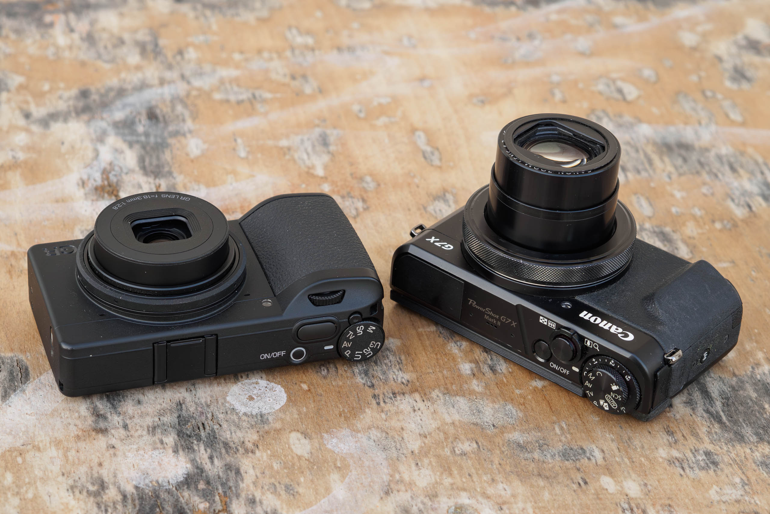 Ricoh GR IV Monochrome compared to Canon PowerShot G7 X Mark II